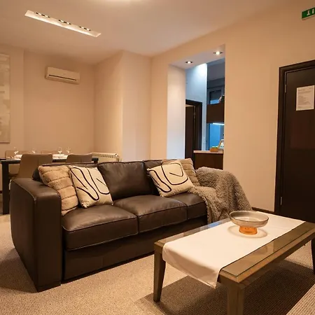 Family & Friends Apt, Skadarlija